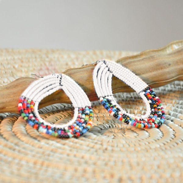 boucles d'oreille africaines blanc kenyan