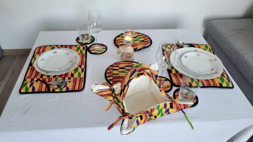 Déco africain de table en tissu ghanéen