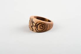 bague en bois wooden ring Holzring anillo de madera